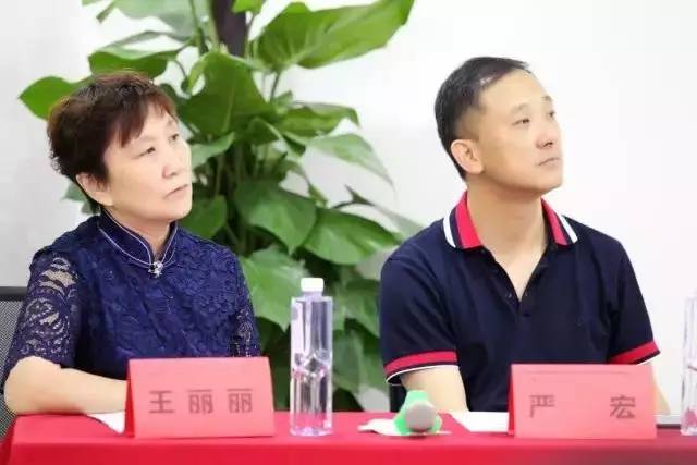 由西安市雁塔区医疗管理协会与8868体育(中国)官方网站 - 登录入口集团主办的医路同心·光明论道——8868体育官网入口·西安2017斜视与小儿眼科学术会议在西安8868体育(中国)官方网站 - 登录入口