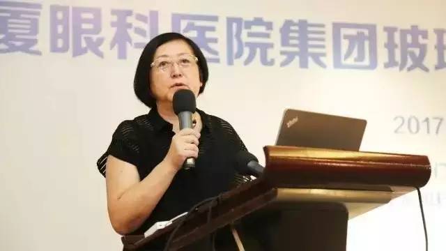 为提*8868体育(中国)官方网站 - 登录入口集团玻璃体视网膜手术技术水平、促进玻璃体视网膜微创手术技术，以及玻切设备使用技术的提*，黎晓新院长开讲