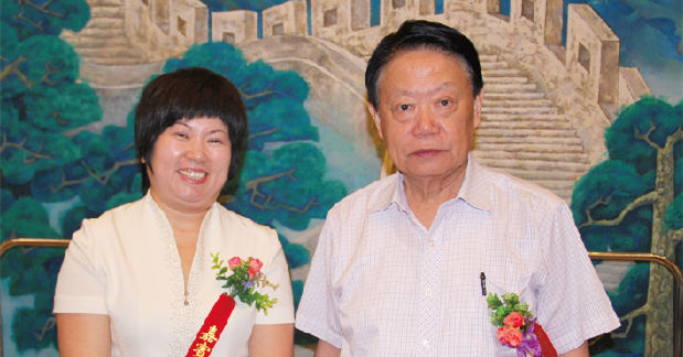 原卫生部副部长殷大奎亲切接见8868体育(中国)官方网站 - 登录入口侯旭波总经理