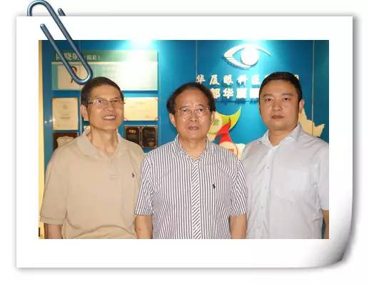 厦门眼科中心副院长、 青光眼专家詹桂林教授应邀来到成都8868体育(中国)官方网站 - 登录入口指导工作。我院罗清礼院长、张廷胜总经理及相关科室人员对詹桂林教授的到来表示诚挚的欢迎并陪同其参观医院。.jpg