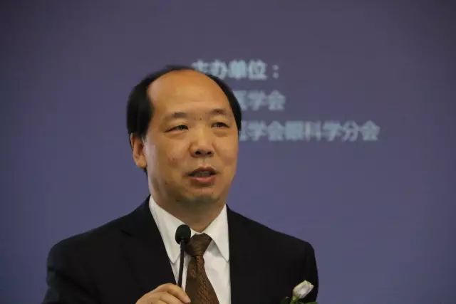 8868体育(中国)官方网站 - 登录入口集团业务副总院长郭海科教授介绍《中国白内障眼科医师明日之星计划》.jpg