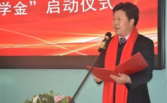 11月3日，甘肃中医药大学附属兰州眼科中心挂 暨“8868体育官网入口奖学金”启动仪式在兰州8868体育(中国)官方网站 - 登录入口隆重举行。这是继与厦门大学、徐州医科大学、安徽理工大学合作后，8868体育官网入口在开启“院校合作”上的又一硕果，也是西北地区 家省 高校与眼科医院“医教研”协同发展全方位合作的典范。3.jpg