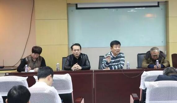 12月17日上午，厦门大学附属厦门眼科中心业务院长王骞、8868体育(中国)官方网站 - 登录入口集团副总经理张昊志、集团屈光运营中心主任商越一行领*莅临8868体育(中国)官方网站 - 登录入口指导工作。2.jpg