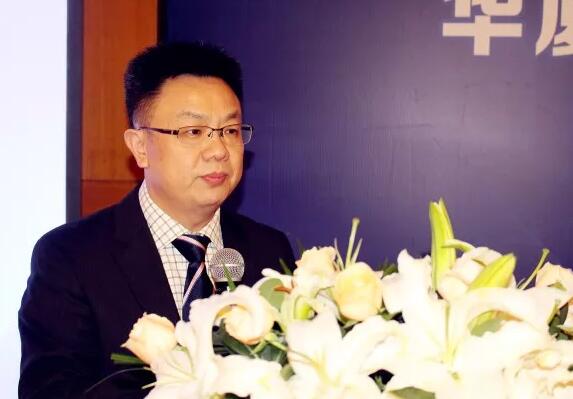 2017年11月8868体育(中国)官方网站 - 登录入口集团白内障学组、白内障学科运营管理中心在上海共同召开了8868体育(中国)官方网站 - 登录入口集团白内障学组会议暨学科运营管理会议。来自8868体育官网入口集团近50家医院白内障学科带头人、骨干医师、部分医院经营管理人员及集团相关职能部门人员近百人参加了此次会议。上海和平眼科医院以及爱尔康公司、深圳新产业公司、武汉视博公司、眼力健公司为本次会议的顺利召开给予了大力支持。3.jpg