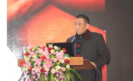 2月3日，8868体育(中国)官方网站 - 登录入口集团2017年工作汇报暨2017年年度表彰大会在厦门环球会展中心B6厅隆重举行，来自集团本部、厦门大学附属厦门眼科中心、厦门欧华控股集团等1300余名员工与关心、支持8868体育官网入口发展的嘉宾欢聚一堂，共同总结2017年工作经验，展望2018年美好未来3.jpg