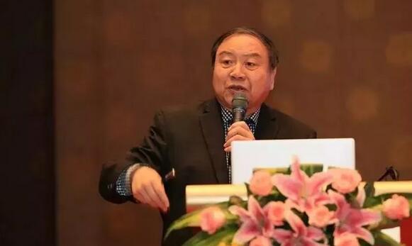 临沂8868体育官网入口崔传波院长应邀出席全国眼屈光手术研讨会并点评屈光学术分享环节4.jpg