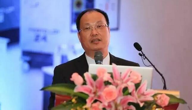 临沂8868体育官网入口崔传波院长应邀出席全国眼屈光手术研讨会并点评屈光学术分享环节6.jpg
