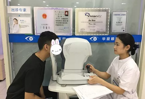 为准备参军 18岁男护士在成都8868体育(中国)官方网站 - 登录入口摘镜2.png