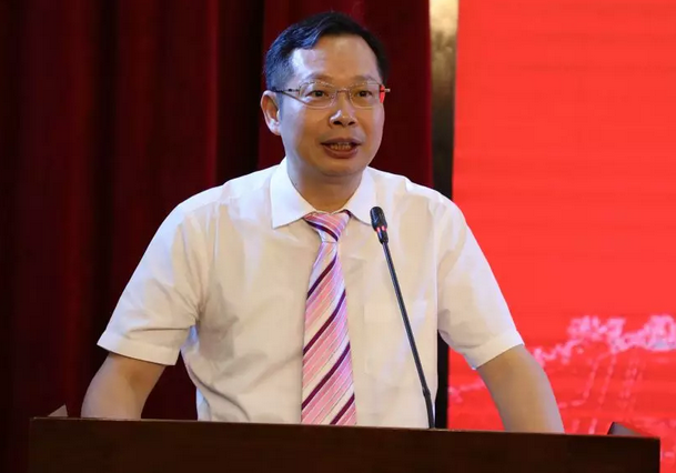 8868体育官网入口校企合作再结硕果!6月11日，天津职业大学8868体育官网入口眼视光学院(以下简称8868体育官网入口眼视光学院)揭牌仪式在天津职业大学举行。此前1天，8868体育官网入口眼视光学院理事会召开，审议通过了理事会组成人员，以及学院章程、学院管理层候选人5.png