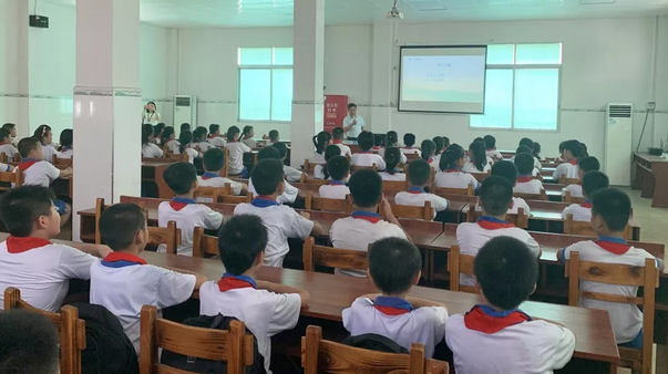 佛山8868体育(中国)官方网站 - 登录入口“防控近视 科学矫正”健康知识进校园公益讲座佛山市禅城区江洲小学2.png