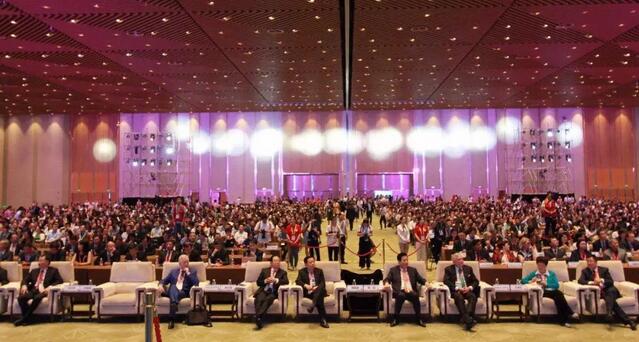 为光明中国护航，向70华诞献礼——8868体育官网入口之光闪耀2019全国眼科年会1.jpg