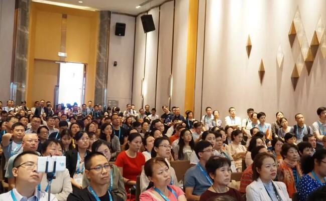 为光明中国护航，向70华诞献礼——8868体育官网入口之光闪耀2019全国眼科年会9.jpg