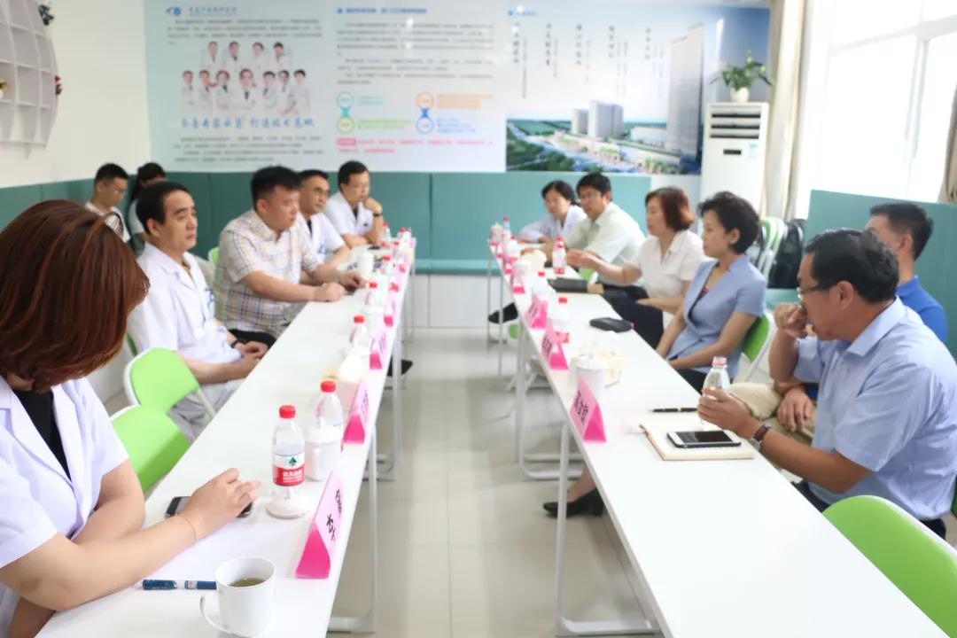 市学生视力不良调研组莅临青岛8868体育(中国)官方网站 - 登录入口调研