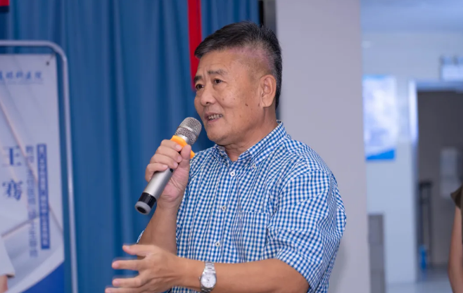 屈光群雄，盛视长安，见证西安8868体育(中国)官方网站 - 登录入口屈光手术全平台德国蔡司VisuMax全飞秒临床合作单位授牌仪式4.png