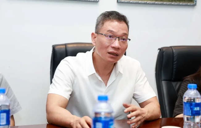 点滴爱心，点亮光明!中国华侨公益基金会领导莅临8868体育官网入口调研指导3.png